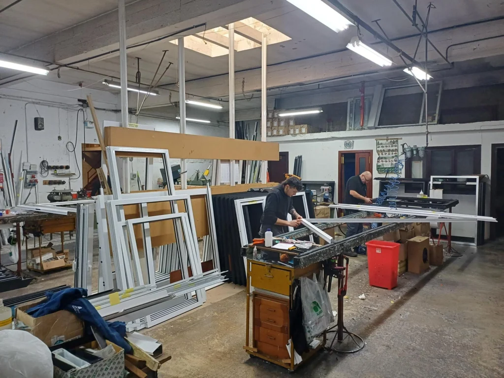 Ventanas y mamparas instaladas por expertos en Vitoria