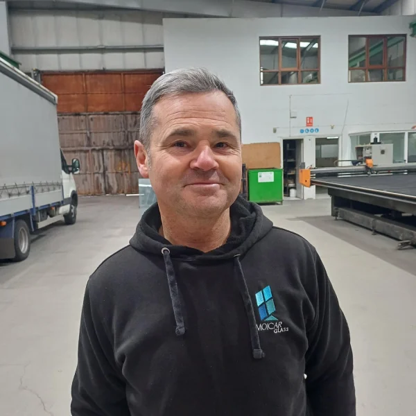 Roberto Jefe taller Cristaleria